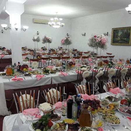 Hotel Dubrava โปลตาวา ภายนอก รูปภาพ