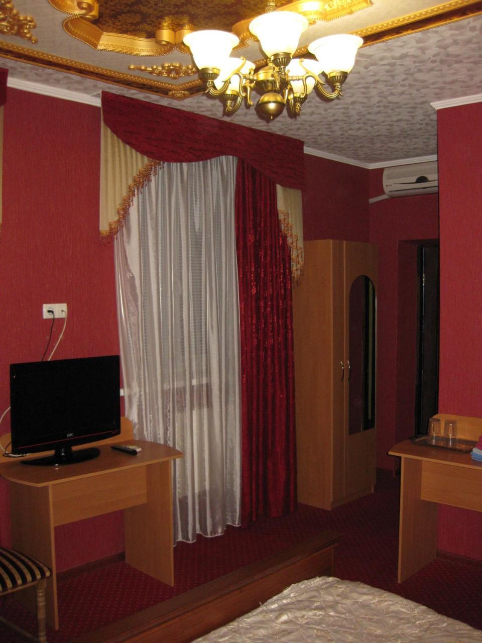 Hotel Dubrava โปลตาวา ภายนอก รูปภาพ