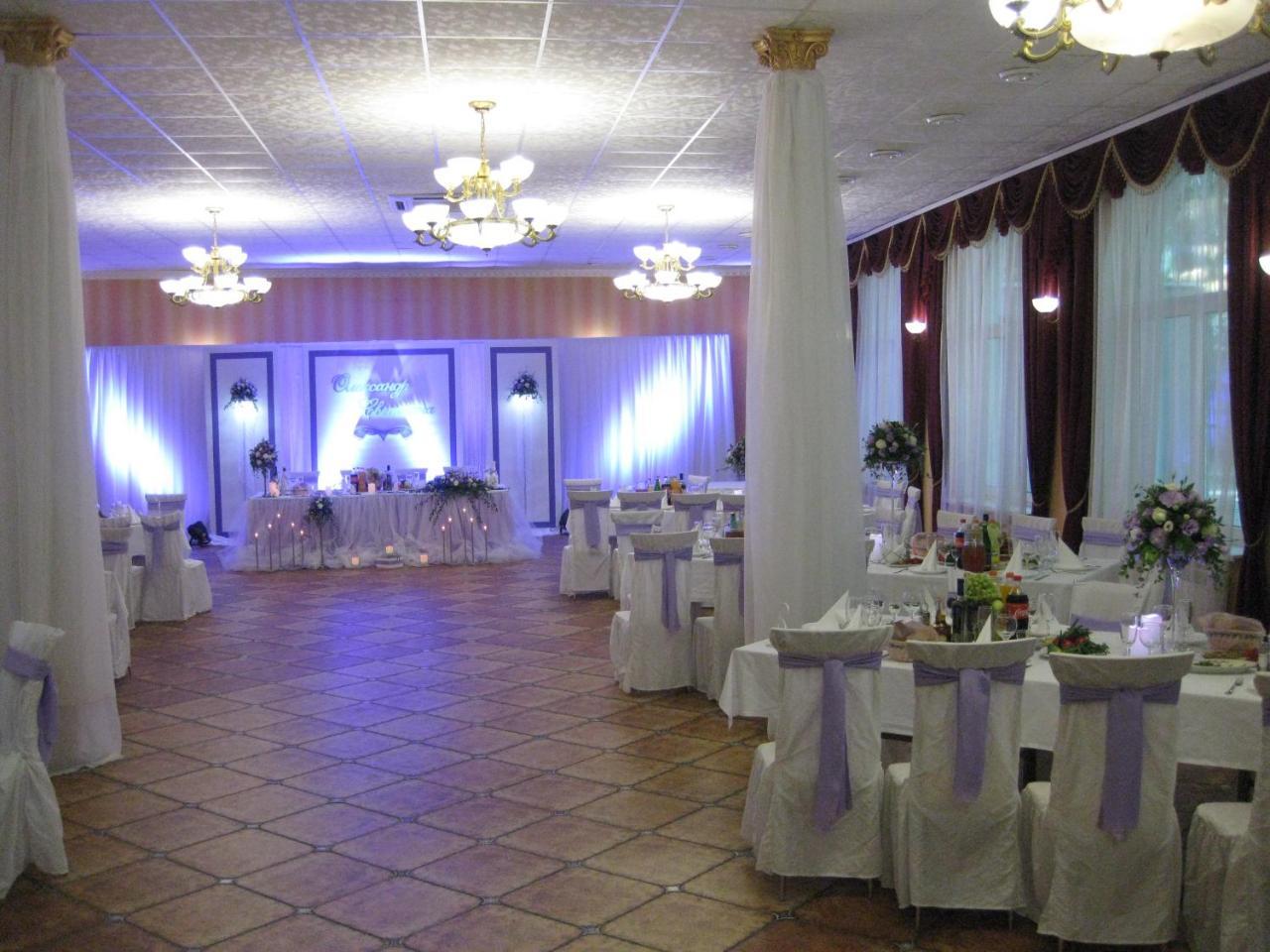 Hotel Dubrava โปลตาวา ภายนอก รูปภาพ