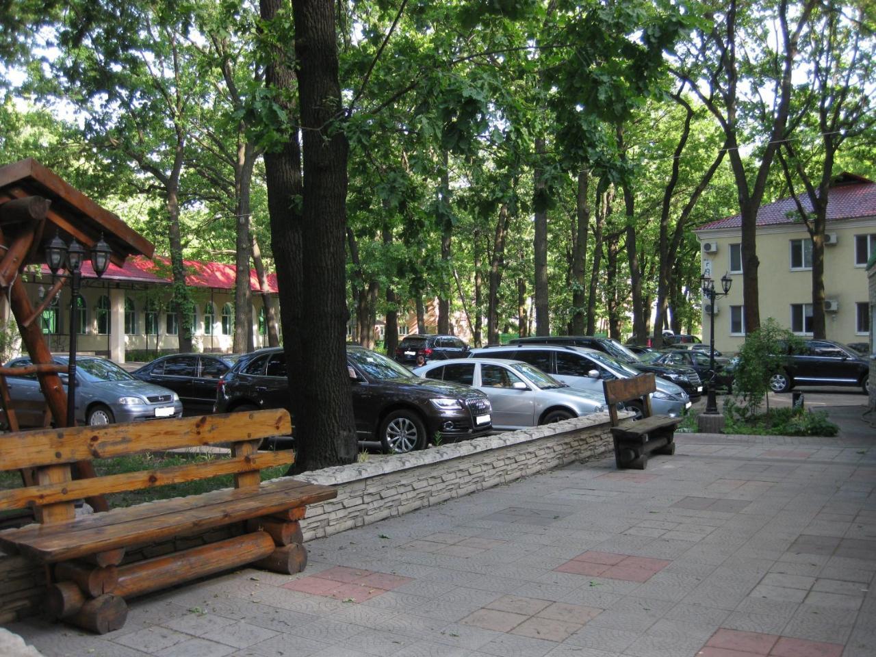 Hotel Dubrava โปลตาวา ภายนอก รูปภาพ