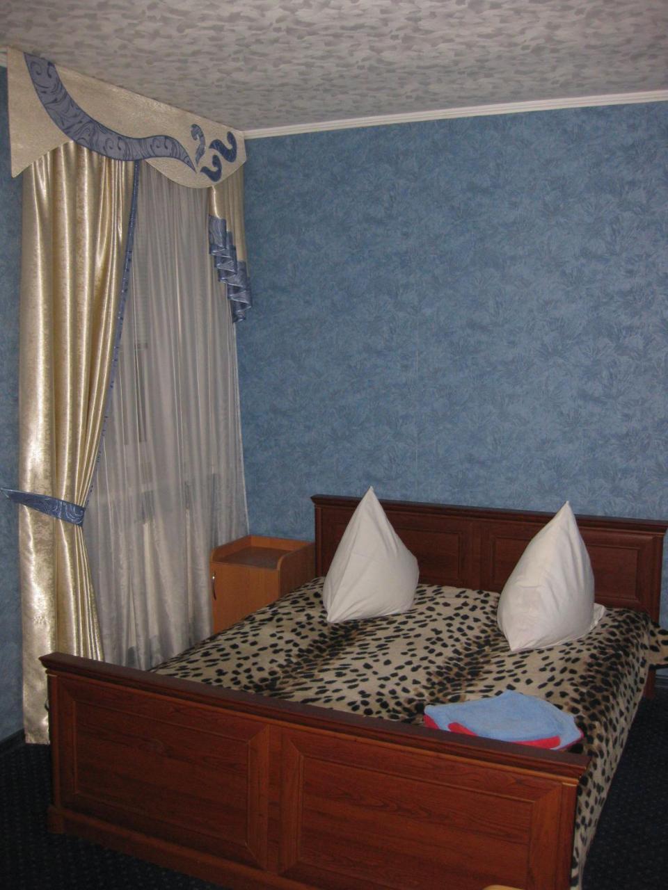 Hotel Dubrava โปลตาวา ภายนอก รูปภาพ